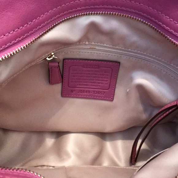 Coach Signature Zoe - Picture 5 of 8